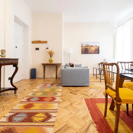 Palazzo Planeta Apartment