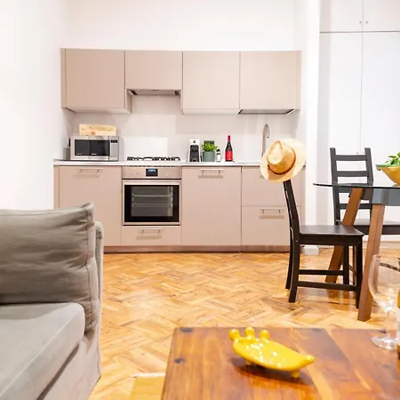 Palazzo Planeta Apartment *